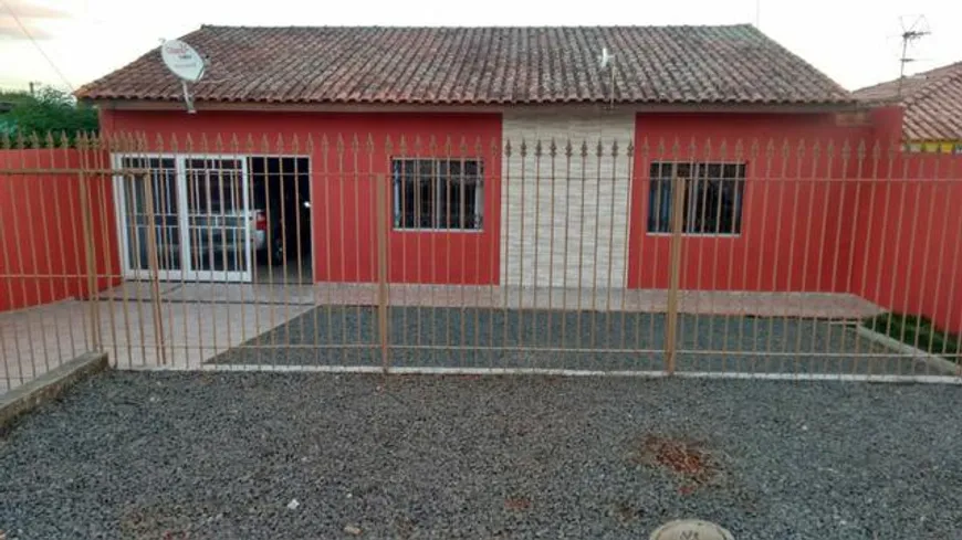 Foto 1 de Casa com 3 Quartos à venda, 200m² em Centro, Ponta Grossa
