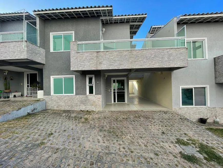 Foto 1 de Casa de Condomínio com 4 Quartos à venda, 147m² em De Lourdes, Fortaleza