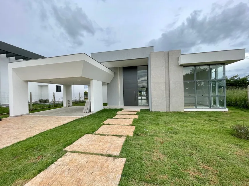 Foto 1 de Casa de Condomínio com 4 Quartos à venda, 330m² em Residencial Vitoria II, Lagoa Santa
