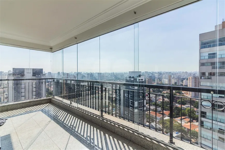 Foto 1 de Apartamento com 3 Quartos à venda, 270m² em Campo Belo, São Paulo