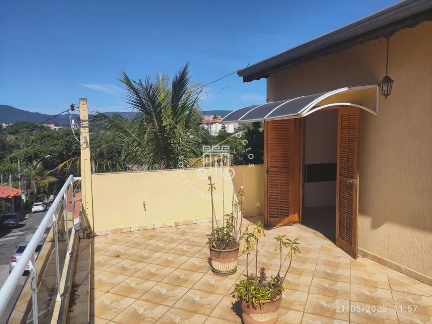 Foto 1 de Sobrado com 3 Quartos à venda, 172m² em Medeiros, Jundiaí