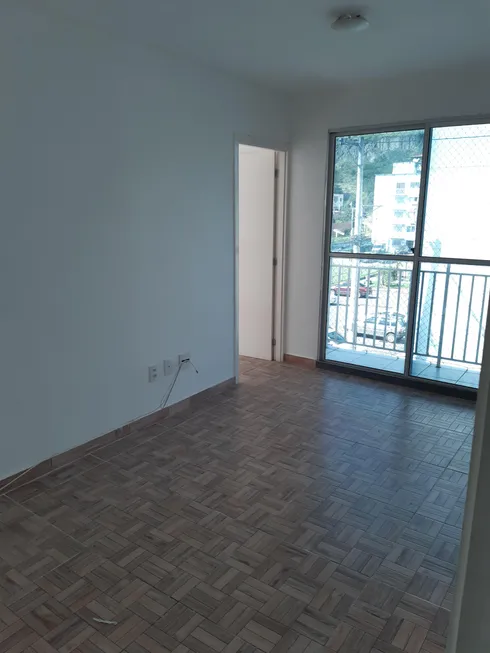 Foto 1 de Apartamento com 3 Quartos à venda, 67m² em Rocha, São Gonçalo