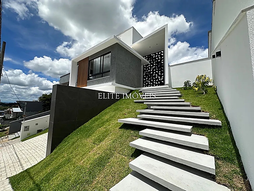 Foto 1 de Casa de Condomínio com 4 Quartos à venda, 500m² em Aeroporto, Juiz de Fora