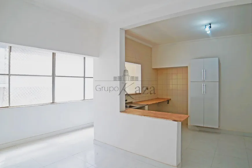 Foto 1 de Apartamento com 3 Quartos à venda, 144m² em Higienópolis, São Paulo