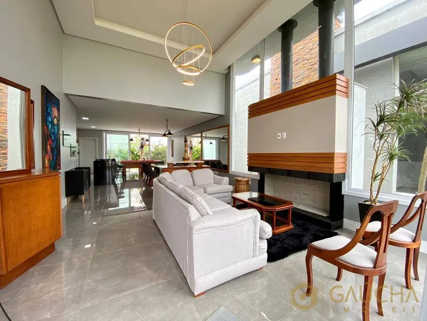Foto 1 de Casa de Condomínio com 4 Quartos à venda, 198m² em Condominio Dubai Resort, Capão da Canoa