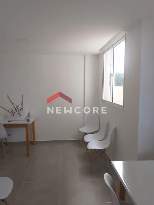 Foto 1 de Apartamento com 2 Quartos à venda, 45m² em Camaquã, Porto Alegre