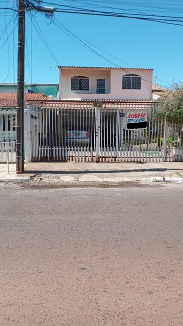 Foto 1 de Sobrado com 4 Quartos à venda, 256m² em Taguatinga Norte, Brasília