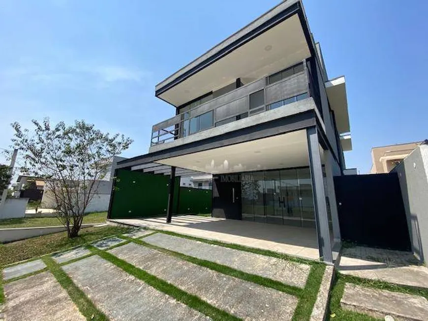 Foto 1 de Casa de Condomínio com 4 Quartos à venda, 300m² em Piracangagua, Taubaté