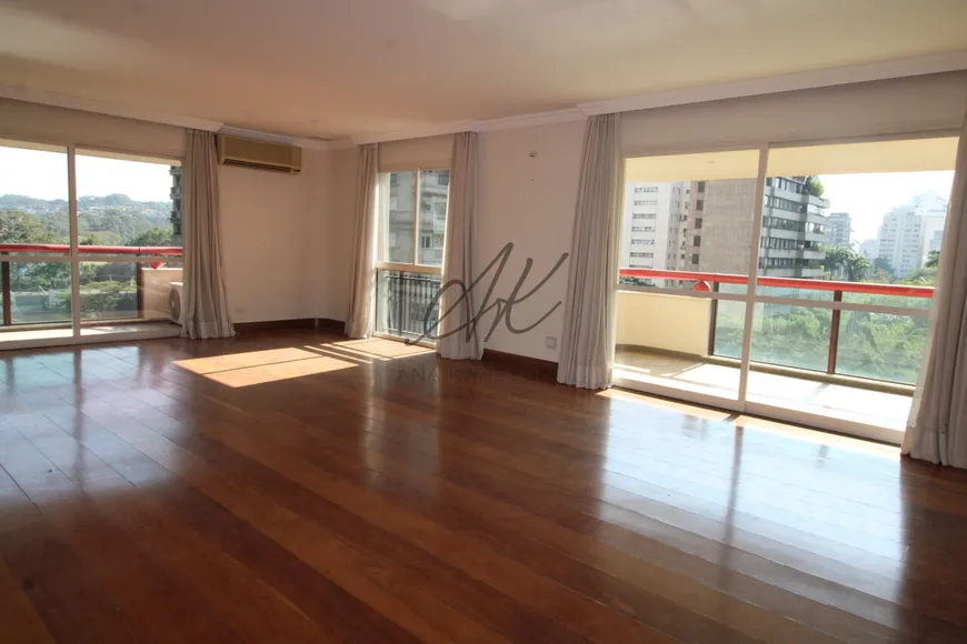 Foto 1 de Apartamento com 4 Quartos à venda, 314m² em Jardim Europa, São Paulo