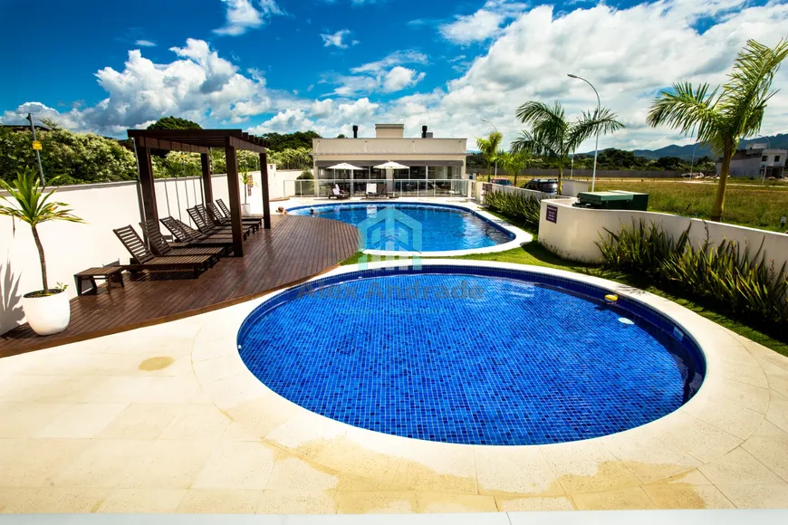 Foto 1 de Casa de Condomínio com 1 Quarto à venda, 150m² em Beira Rio, Biguaçu