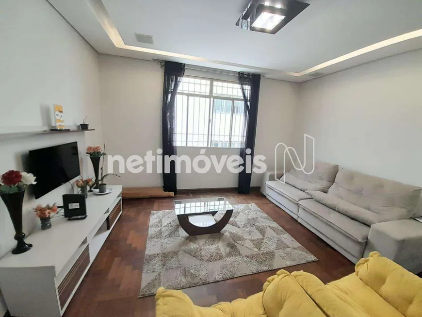 Foto 1 de Apartamento com 4 Quartos à venda, 140m² em Coração Eucarístico, Belo Horizonte