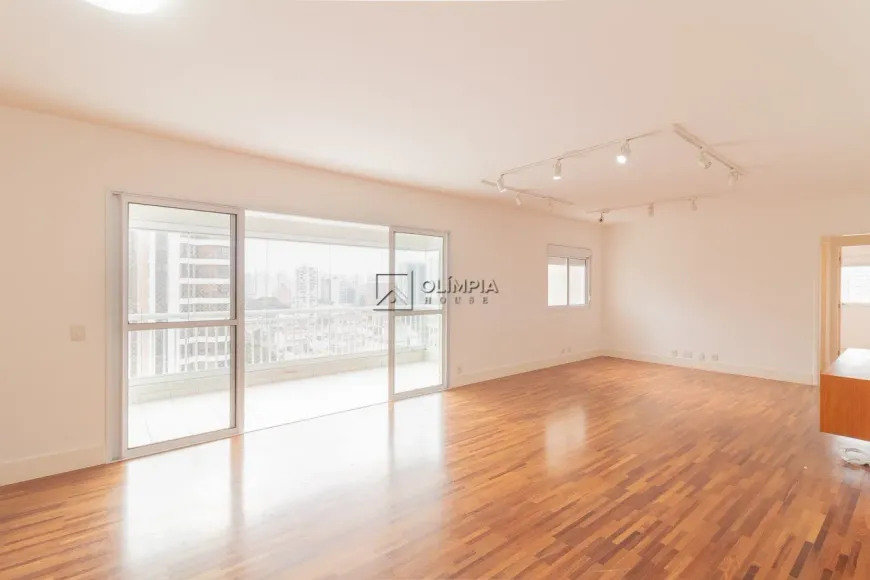 Foto 1 de Apartamento com 3 Quartos à venda, 143m² em Chácara Santo Antônio, São Paulo