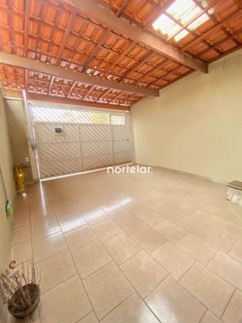 Foto 1 de Sobrado com 3 Quartos à venda, 80m² em Parque Maria Domitila, São Paulo