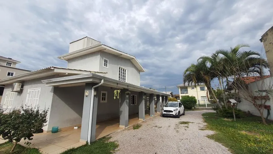 Foto 1 de Casa com 3 Quartos à venda, 322m² em Ingleses Norte, Florianópolis