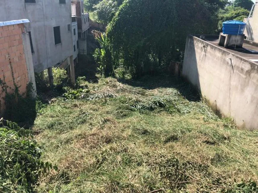 Foto 1 de Lote/Terreno à venda, 693m² em Centro, Contagem