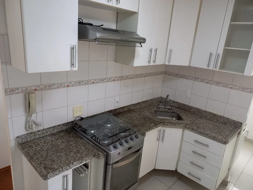 Foto 1 de Apartamento com 2 Quartos à venda, 49m² em Vila Luzita, Santo André