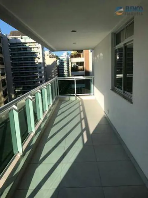 Foto 1 de Apartamento com 4 Quartos à venda, 139m² em Icaraí, Niterói