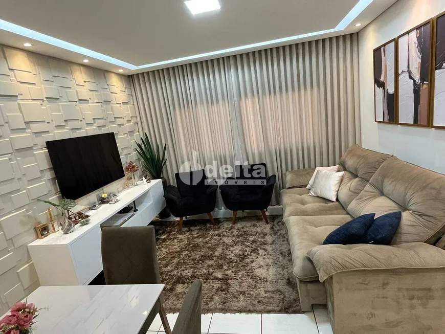 Foto 1 de Apartamento com 3 Quartos à venda, 61m² em Chácaras Tubalina E Quartel, Uberlândia