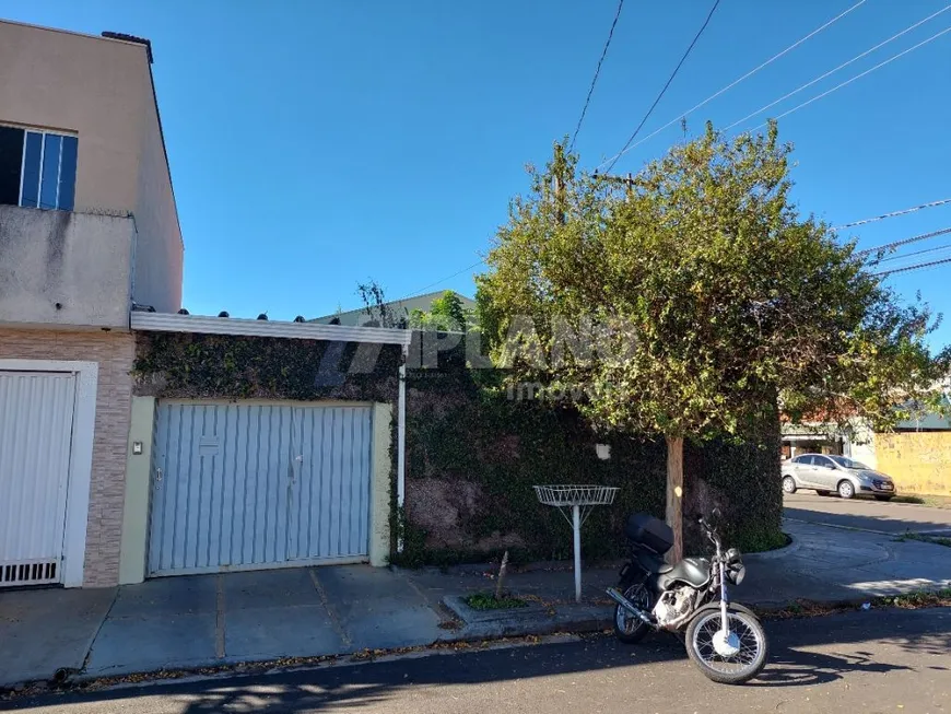 Foto 1 de Casa com 3 Quartos à venda, 100m² em Parque Santa Felícia Jardim, São Carlos