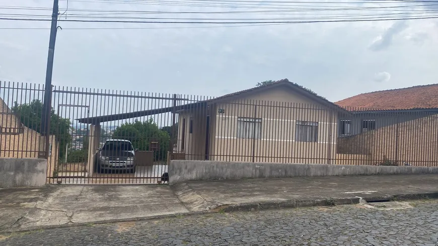 Foto 1 de Casa com 3 Quartos à venda, 99m² em Uvaranas, Ponta Grossa