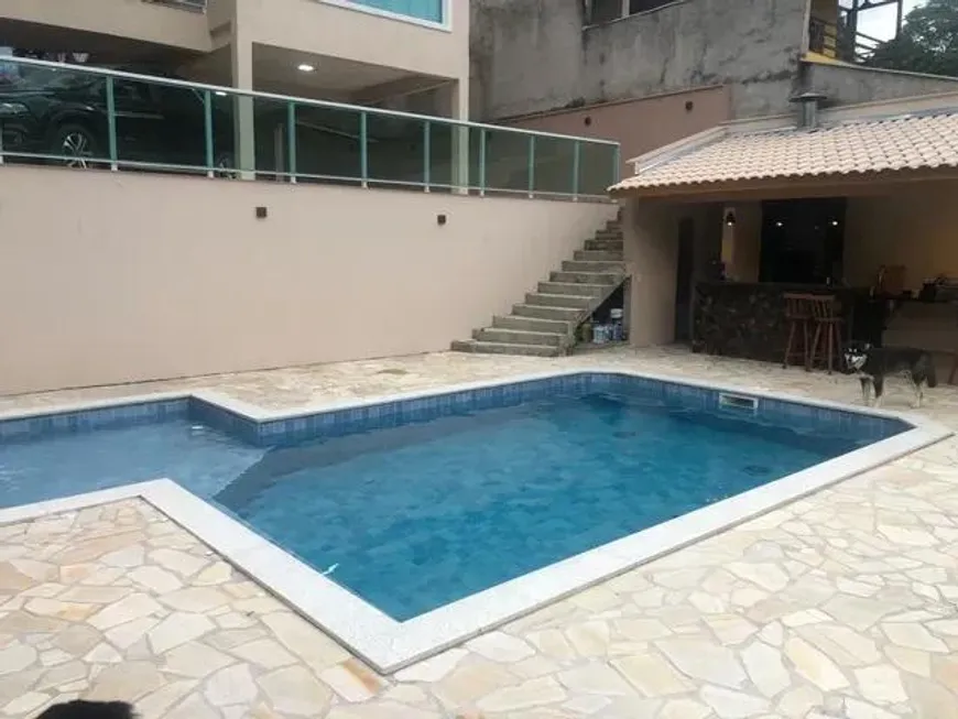 Foto 1 de Casa de Condomínio com 3 Quartos à venda, 520m² em Chácara de La Rocca, Carapicuíba