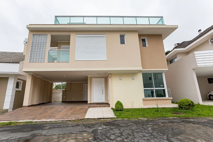 Foto 1 de Casa de Condomínio com 4 Quartos à venda, 350m² em Santa Felicidade, Curitiba