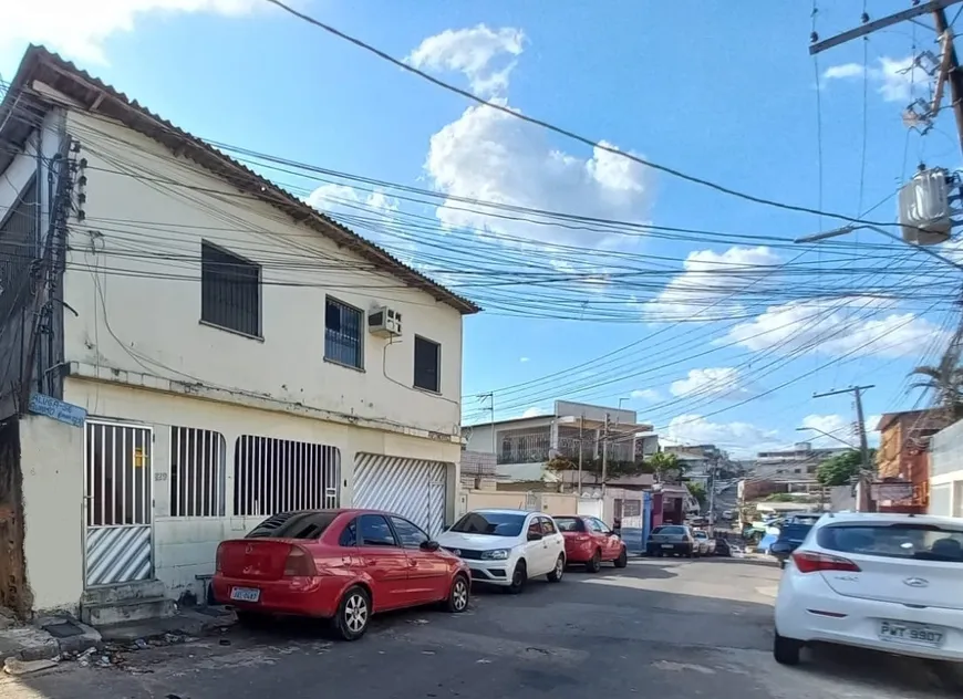 Foto 1 de Prédio Residencial com 5 Quartos à venda, 372m² em Compensa, Manaus