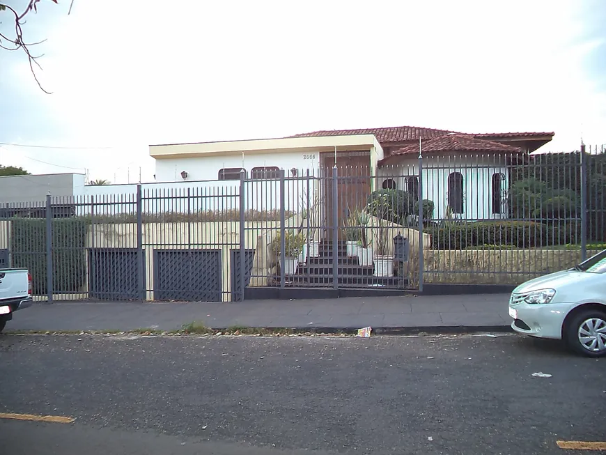 Foto 1 de Casa com 4 Quartos para alugar, 455m² em Alto da Boa Vista, Ribeirão Preto