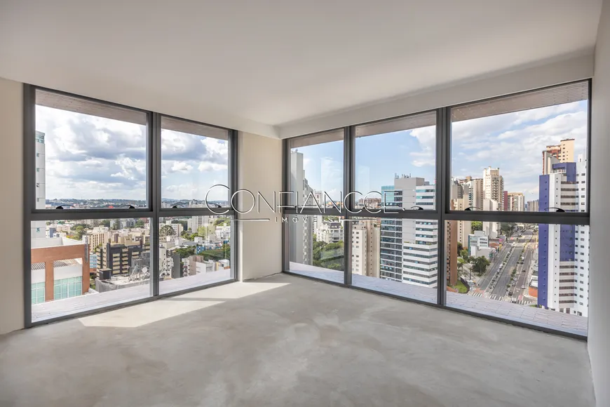 Foto 1 de Apartamento com 4 Quartos à venda, 220m² em Juvevê, Curitiba