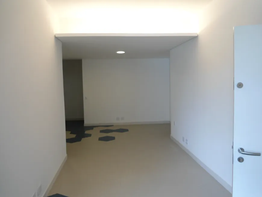 Foto 1 de Apartamento com 2 Quartos para alugar, 75m² em Liberdade, São Paulo