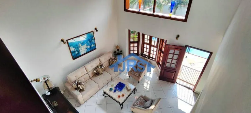 Foto 1 de Casa de Condomínio com 4 Quartos à venda, 460m² em Alphaville, Santana de Parnaíba