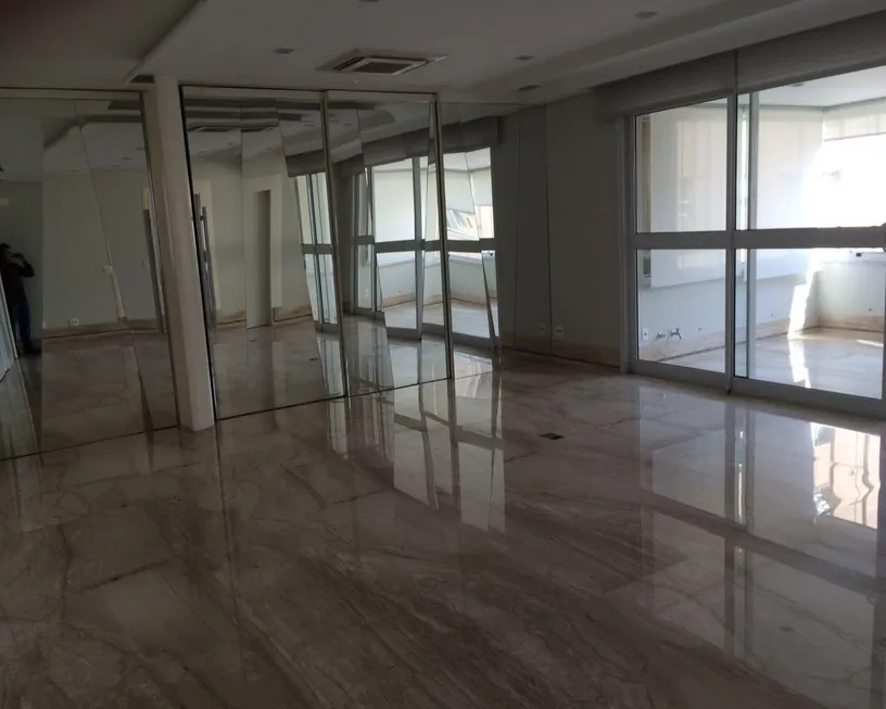 Foto 1 de Apartamento com 3 Quartos à venda, 264m² em Alto de Pinheiros, São Paulo