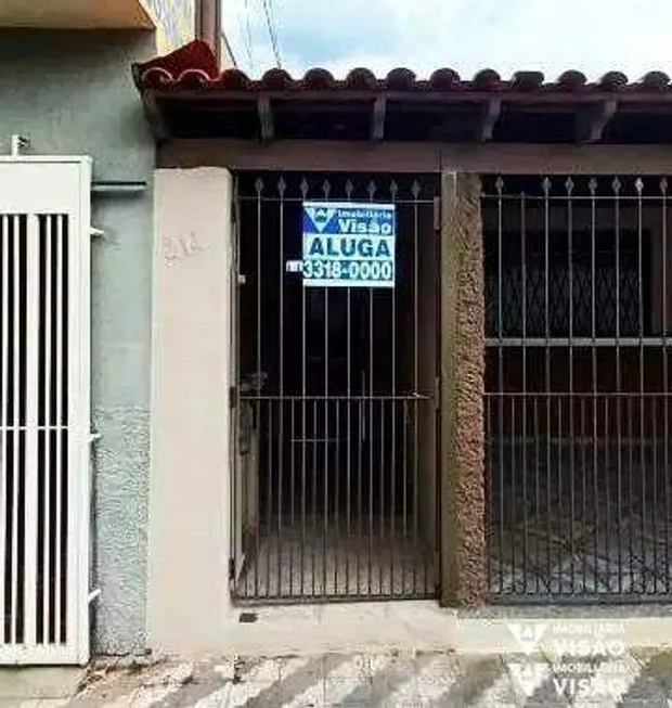 Foto 1 de Casa com 2 Quartos para alugar, 84m² em Fabrício, Uberaba