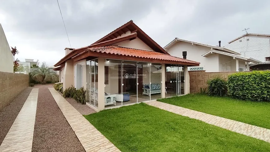 Foto 1 de Casa com 2 Quartos à venda, 120m² em Balneario Ponta Do Papagaio Ens Brito, Palhoça