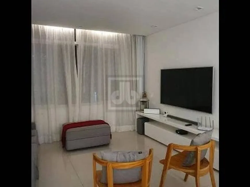 Foto 1 de Apartamento com 3 Quartos à venda, 130m² em Copacabana, Rio de Janeiro