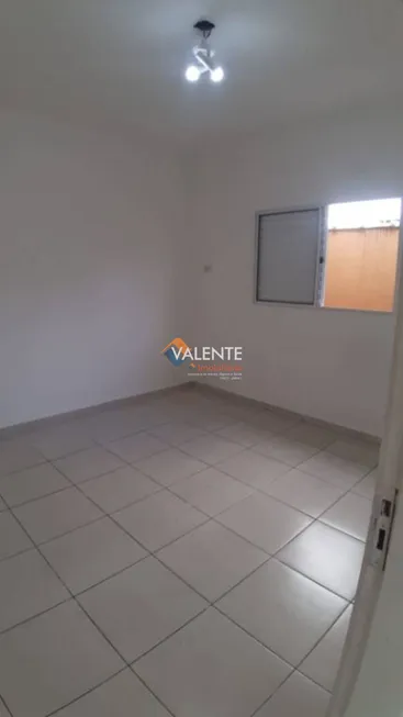 Foto 1 de Casa de Condomínio com 2 Quartos à venda, 56m² em Parque São Vicente, São Vicente