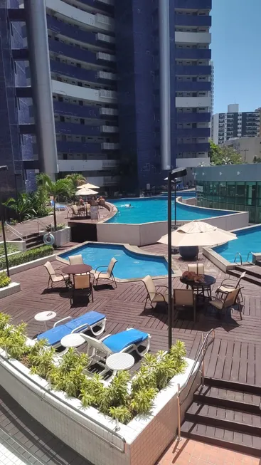 Foto 1 de Apartamento com 2 Quartos para venda ou aluguel, 58m² em Meireles, Fortaleza