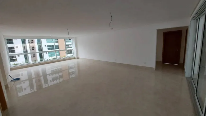 Foto 1 de Apartamento com 4 Quartos à venda, 256m² em Setor Marista, Goiânia