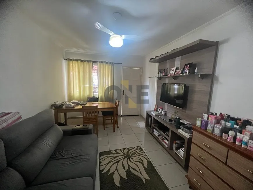 Foto 1 de Casa de Condomínio com 2 Quartos à venda, 68m² em Granja Viana, Cotia