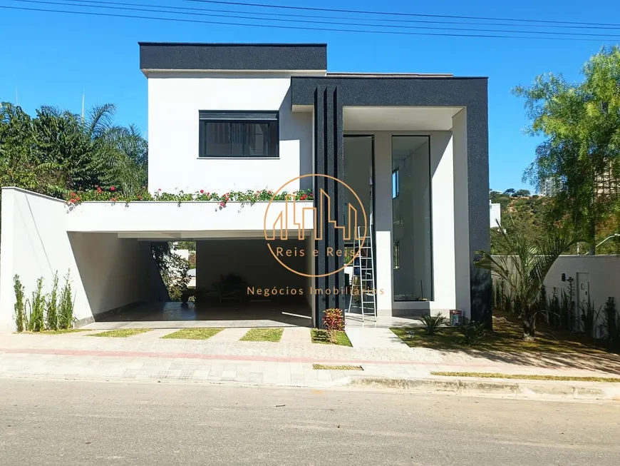 Foto 1 de Casa de Condomínio com 4 Quartos à venda, 386m² em Chacaras Cotia, Contagem