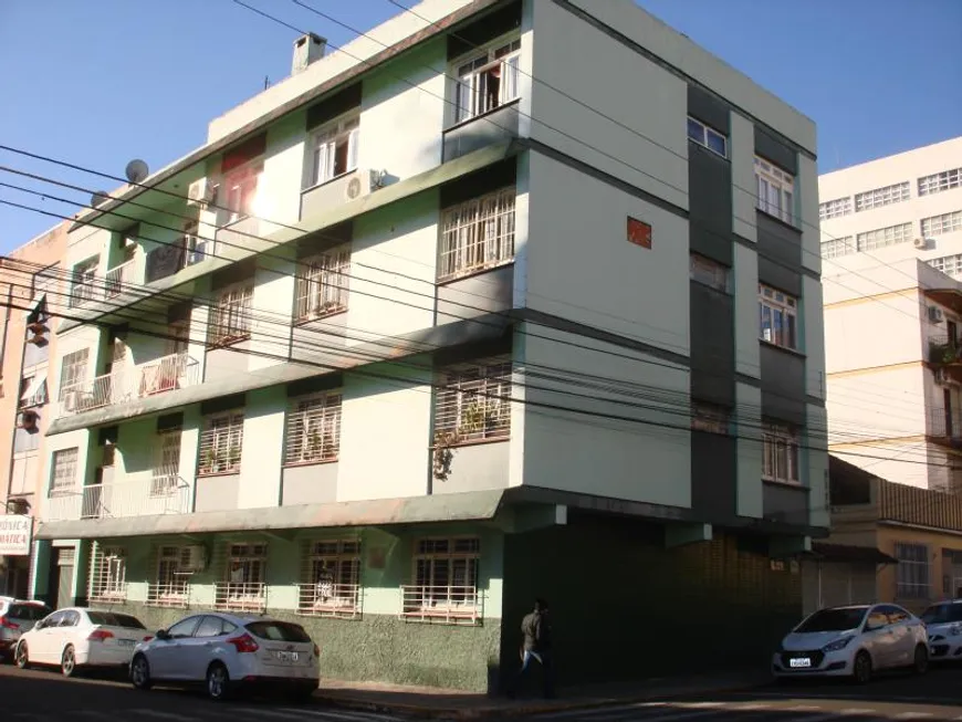 Foto 1 de Apartamento com 3 Quartos para alugar, 88m² em Centro, Santa Maria