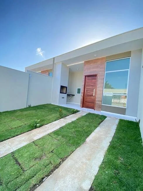 Foto 1 de Casa com 3 Quartos à venda, 150m² em Urucunema, Eusébio