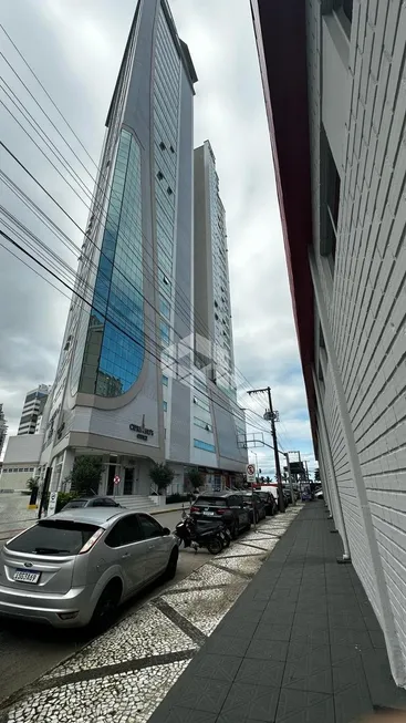 Foto 1 de Ponto Comercial à venda, 49m² em Andorinha, Itapema