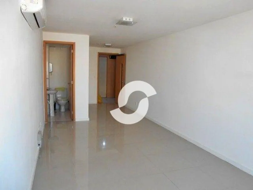 Foto 1 de Sala Comercial à venda, 30m² em Santa Rosa, Niterói