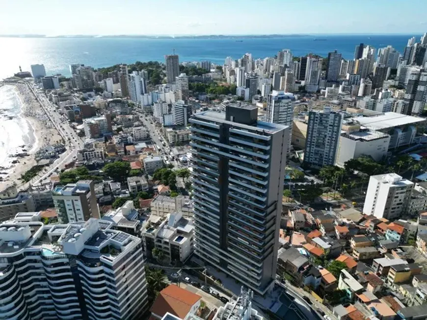 Foto 1 de Apartamento com 4 Quartos à venda, 210m² em Barra, Salvador