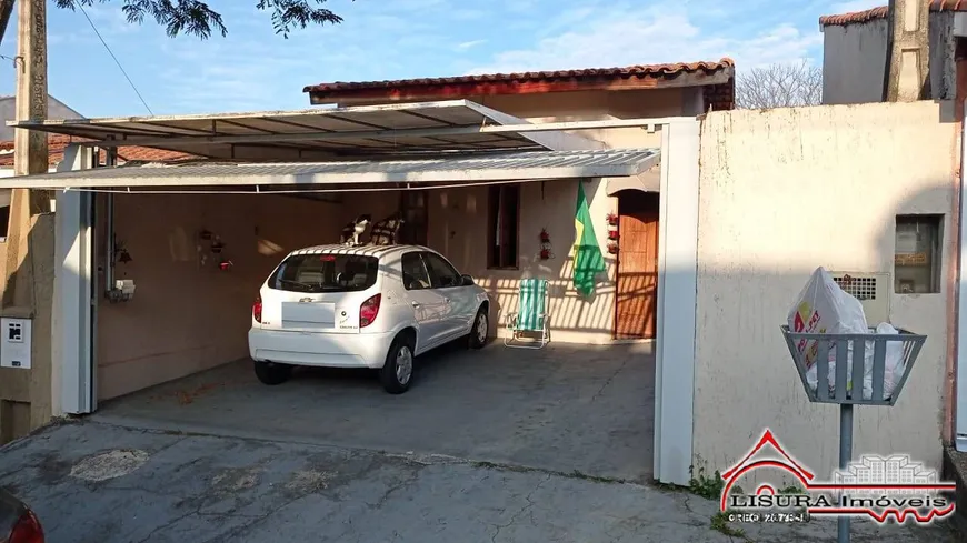 Foto 1 de Casa com 2 Quartos à venda, 75m² em Residencial Santa Paula, Jacareí
