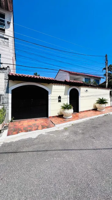 Foto 1 de Casa com 2 Quartos à venda, 170m² em Campo Grande, Rio de Janeiro