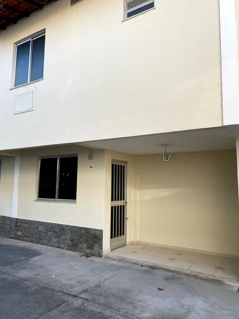 Foto 1 de Casa de Condomínio com 3 Quartos para alugar, 120m² em Taquara, Rio de Janeiro