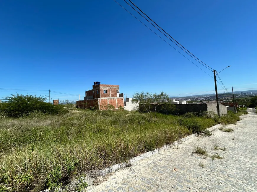 Foto 1 de Lote/Terreno à venda em Cidade Alta, Caruaru