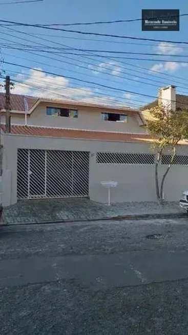 Foto 1 de Casa com 5 Quartos à venda, 302m² em Jardim das Américas, Curitiba